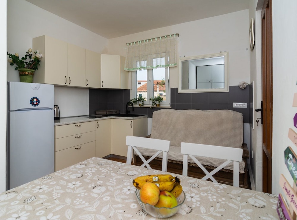 Apartment (Two Bedroom Apartment With Balcony) photo 2