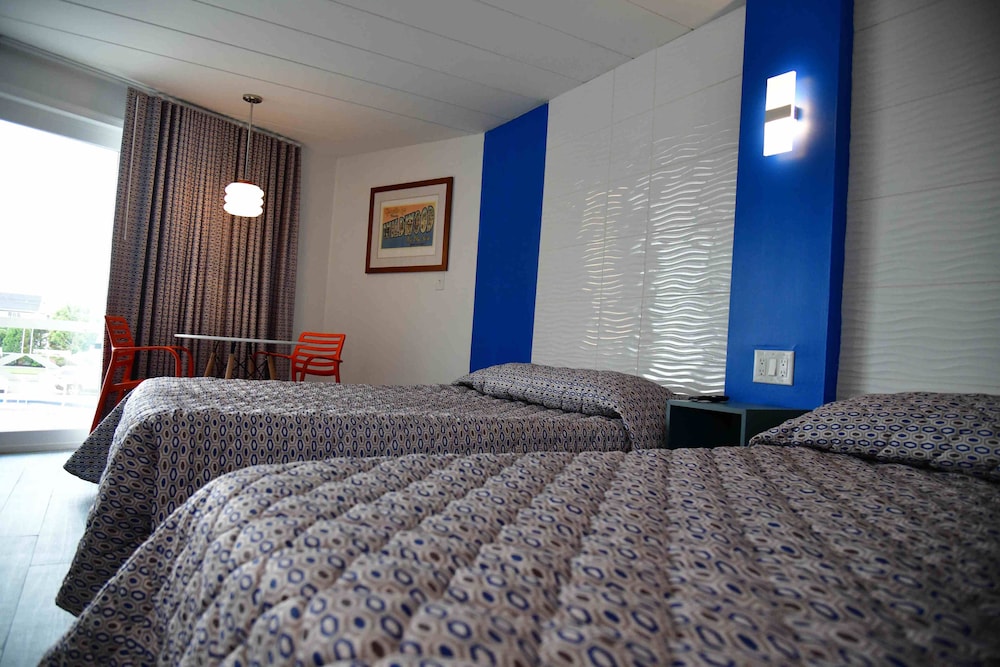 Standard Room, 2 Double Beds (Land View) photo 3