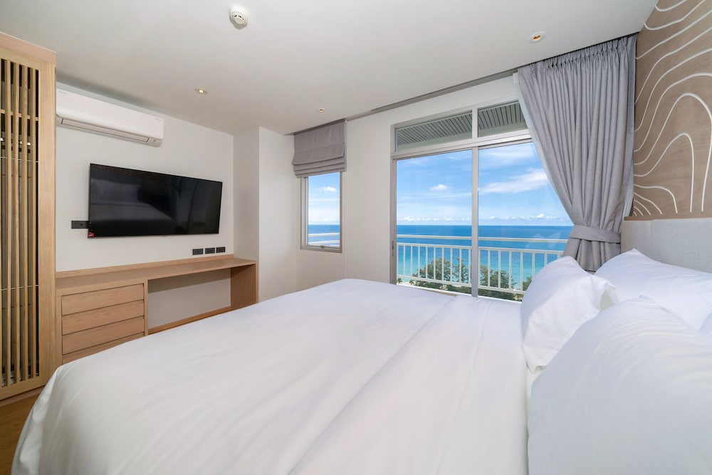 Exclusive Apartment, 2 Bedrooms, Balcony, Ocean View photo 3
