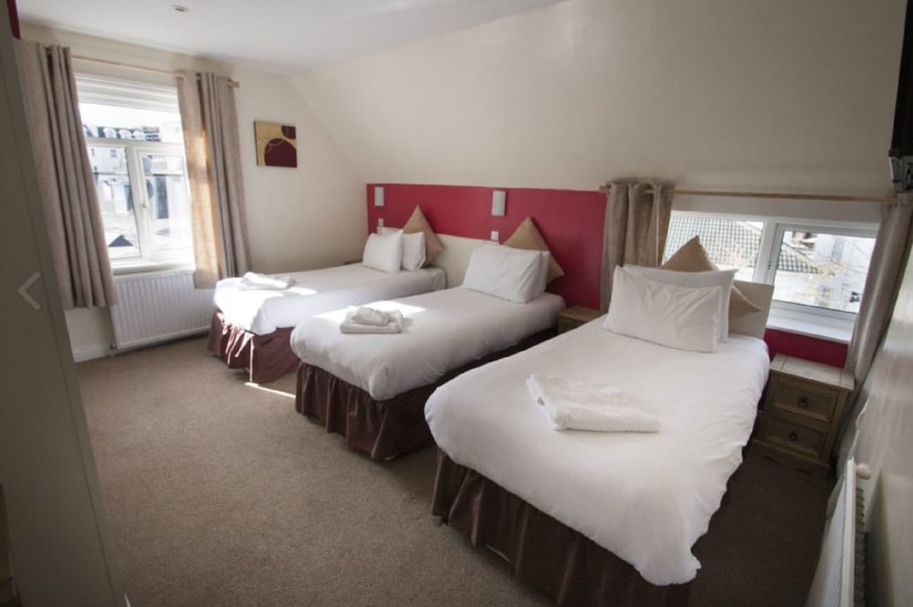Family Quadruple Room photo 3