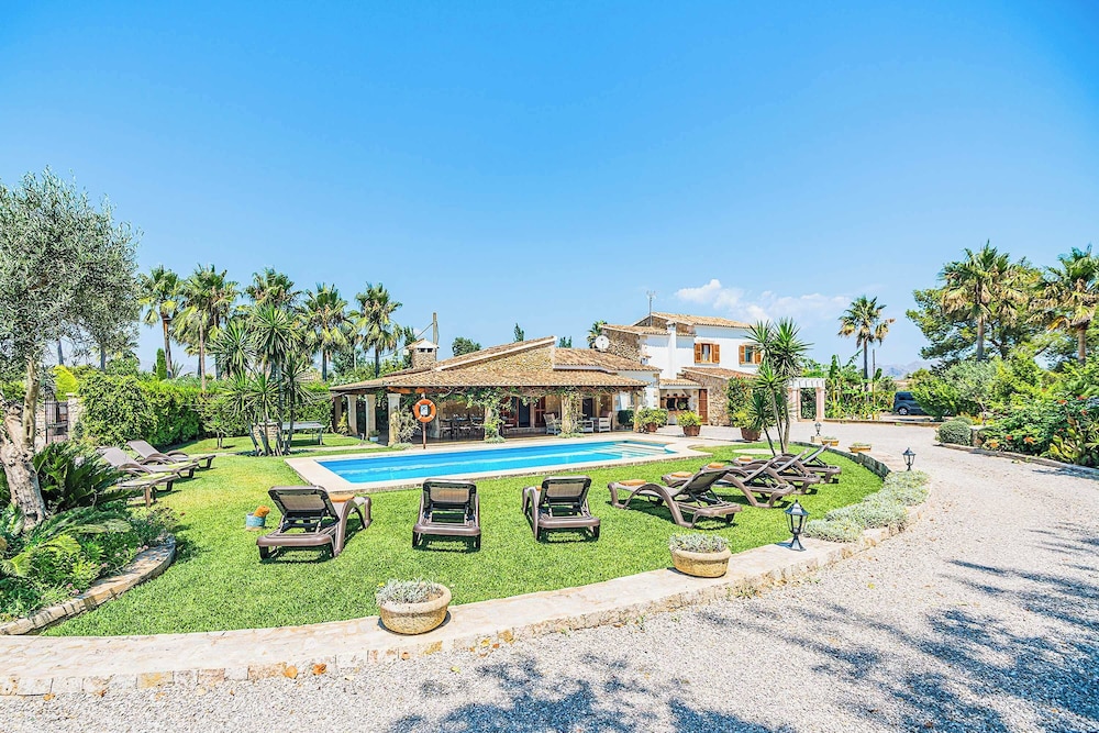 Villa (4 Habitaciones)