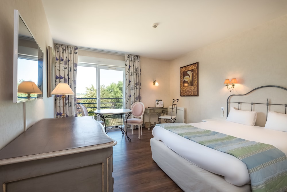 Superior Double or Twin Room photo 1
