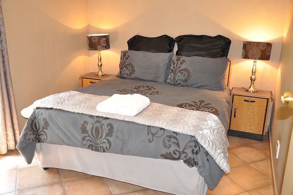 Family Chalet (Four Bed) photo 1