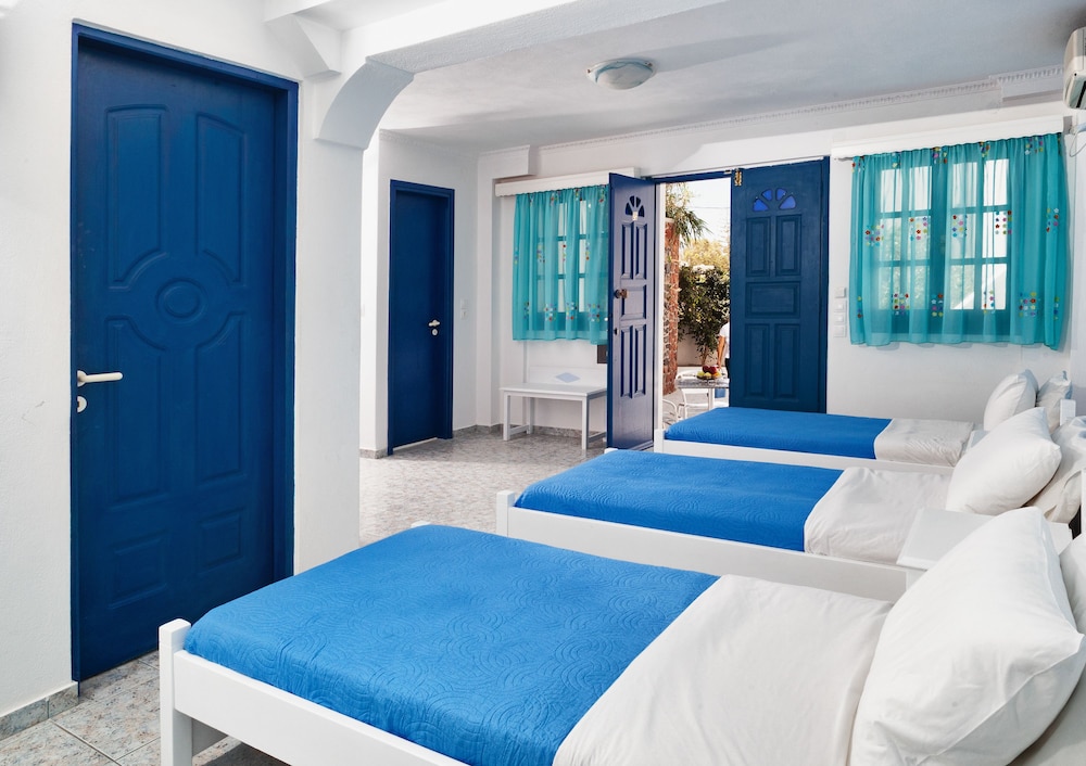 Studio, Ensuite (FAMILY OF 5 LOWER LEVEL )