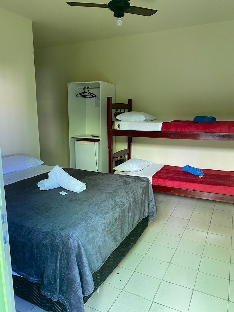Basic Quadruple Room - Photo 1