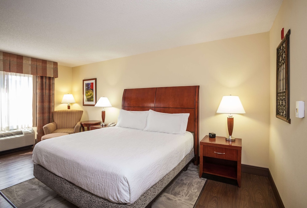 Room - Photo 5