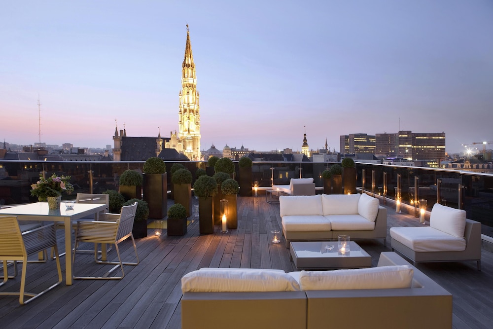 Presidential Room, 1 King Bed, Kitchenette, City View photo 1