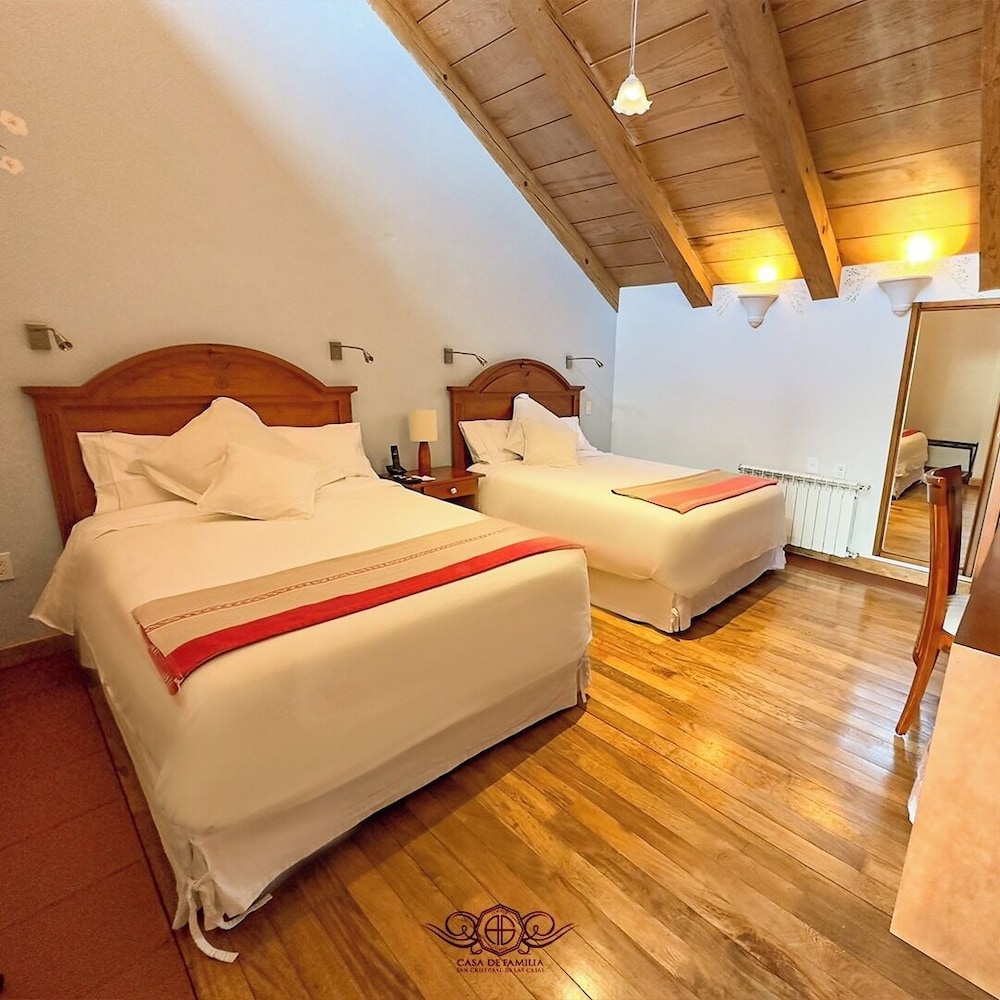 Standard Room, 2 Double Beds photo 3