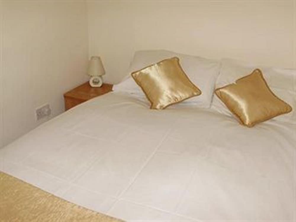 Standard Double or Twin Room - Photo 3