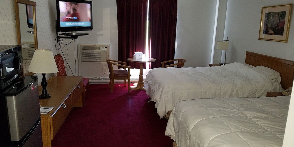 Basic Double Room photo 2
