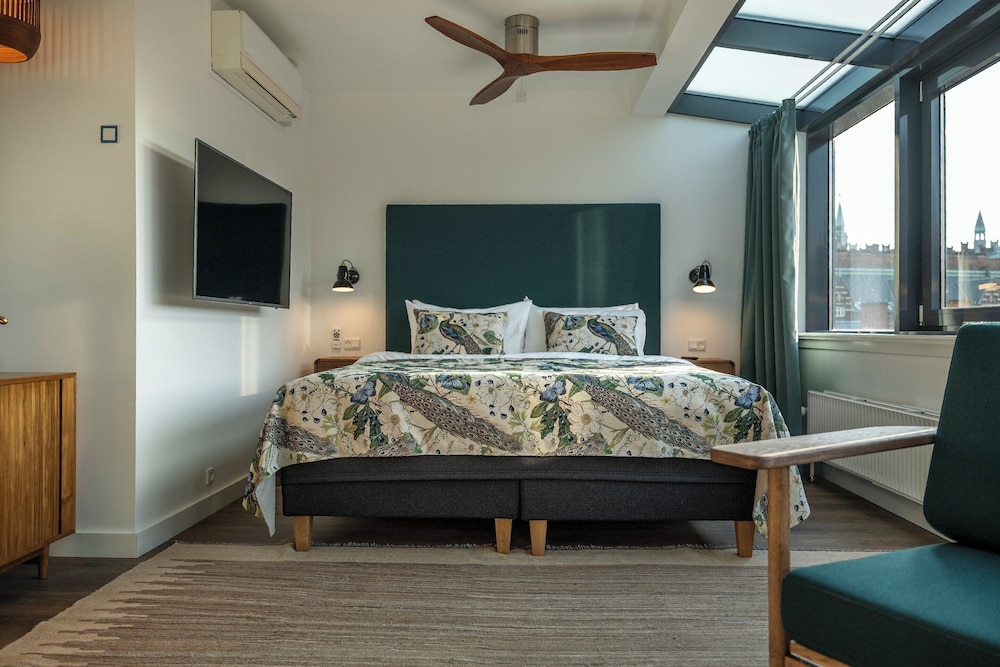 Comfort Room, 1 King Bed