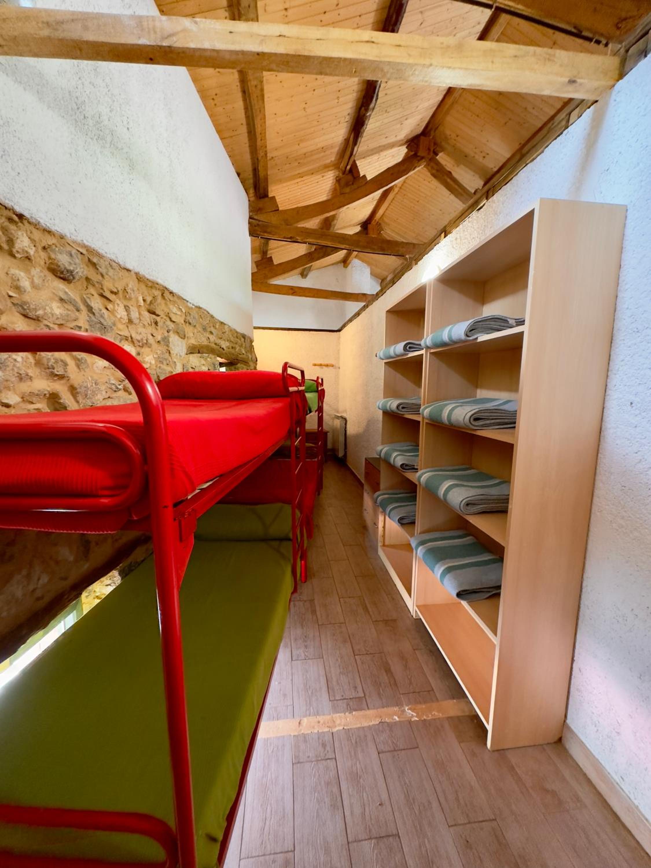 Bed in 8-Bed Mixed Dormitory Room