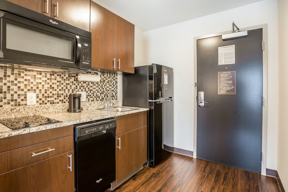 Suite, Multiple Beds, Accessible, Non Smoking (Efficiency) photo 2
