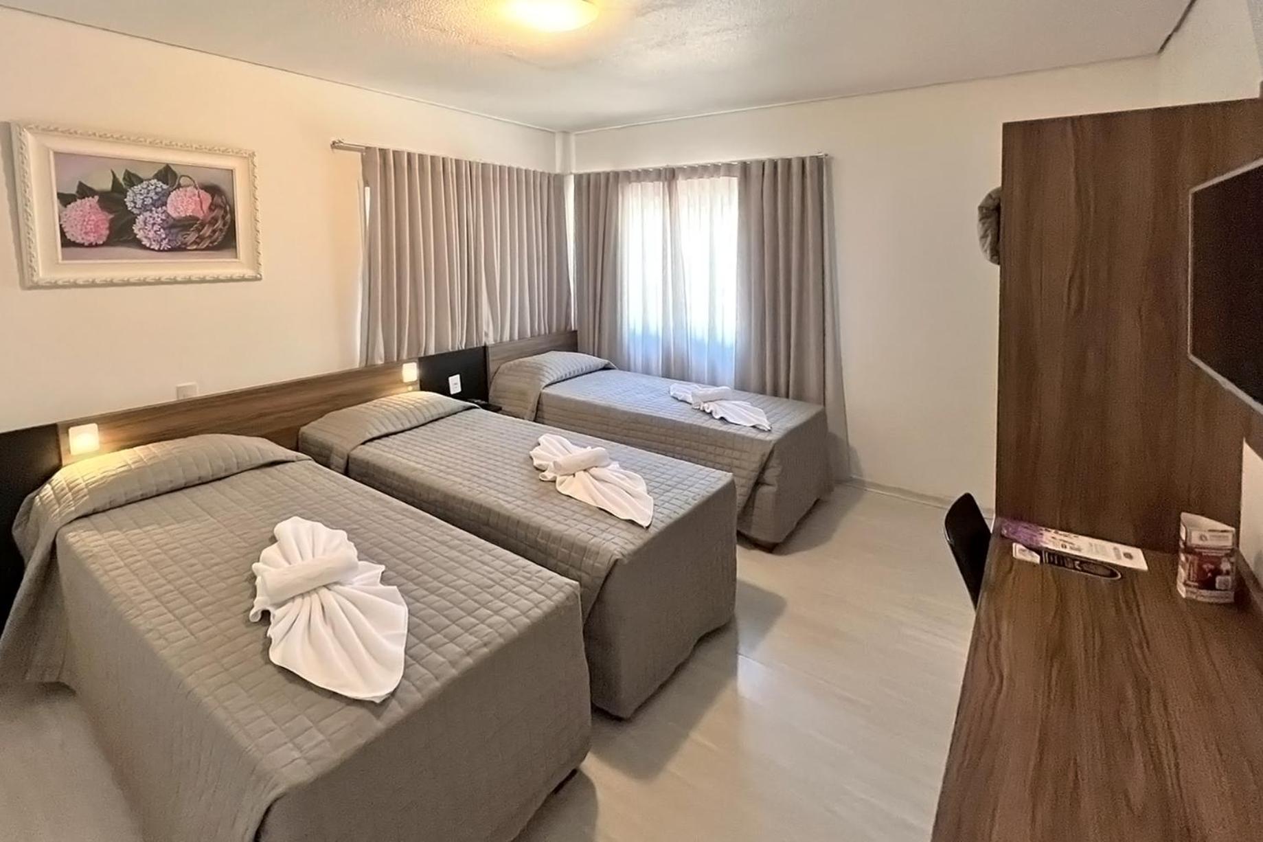 Deluxe Triple Room photo 2