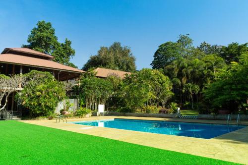 Double Room with Park View - Photo 9