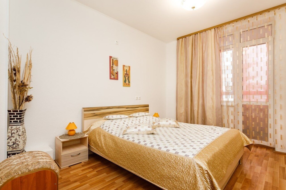 Comfort Triple Room, 3 Bedrooms, Kitchen, City View photo 1