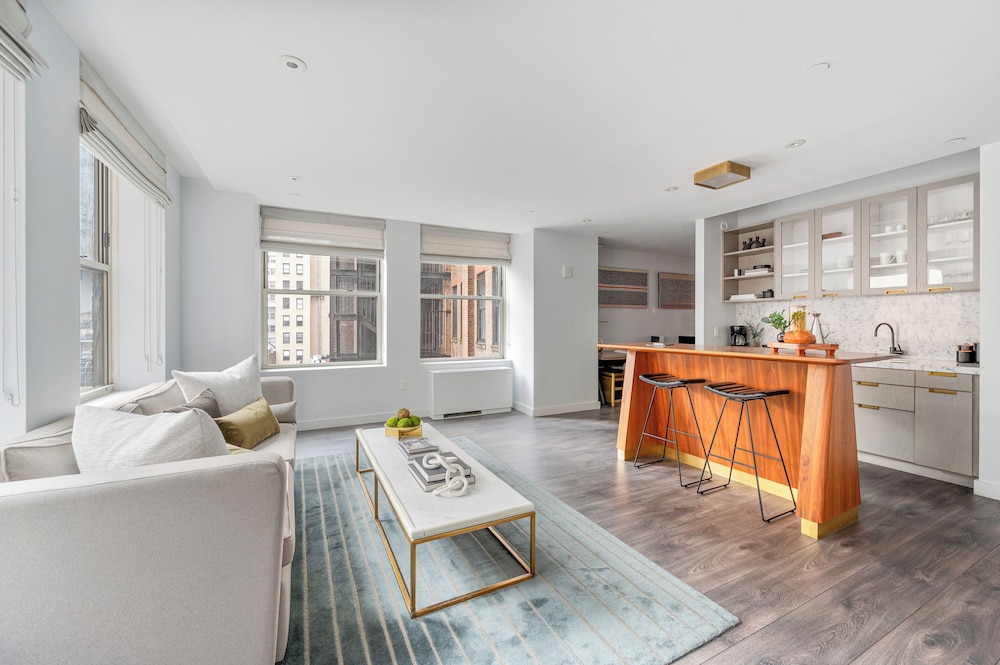 Presidential Suite, 1 King Bed with Sofa bed, Kitchen