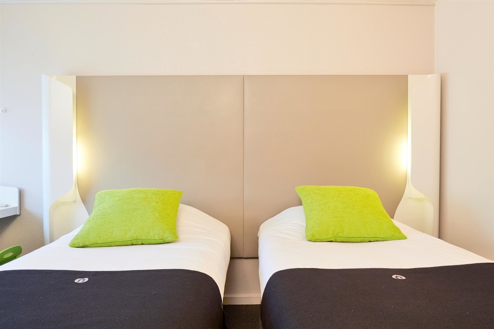 Standard Room, 2 Twin Beds (Junior Bed up to 10 years) - Photo 1