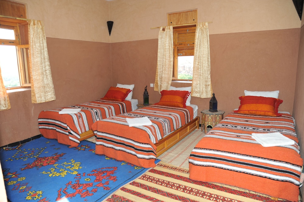 Triple Room, 3 Twin Beds photo 1