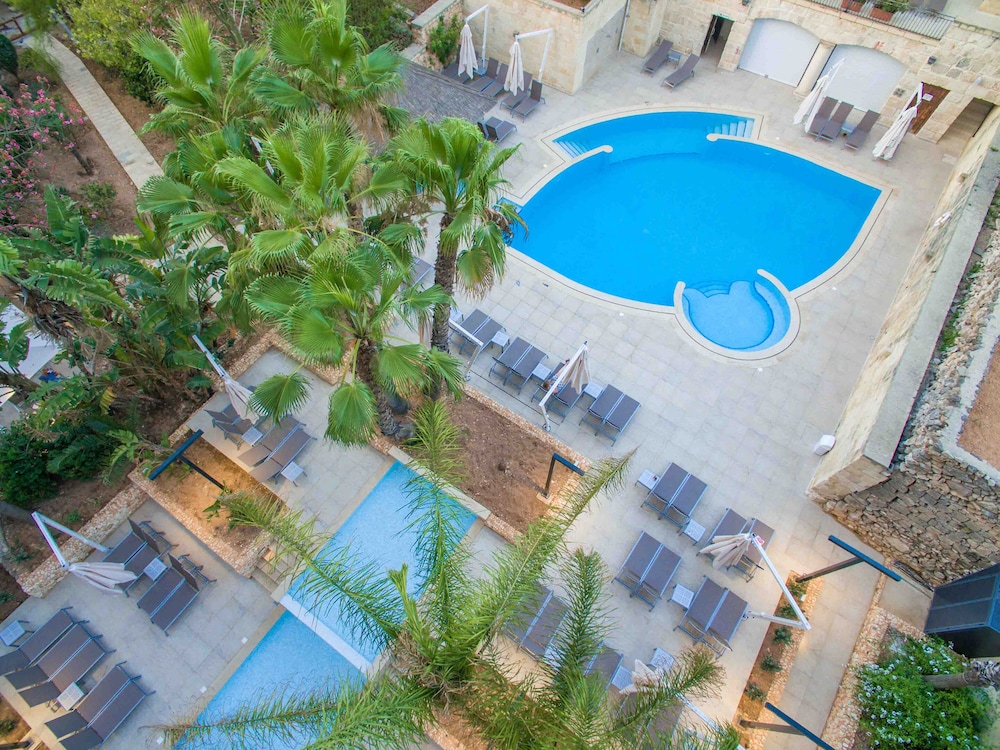Junior Suite, Garden View - Photo 4