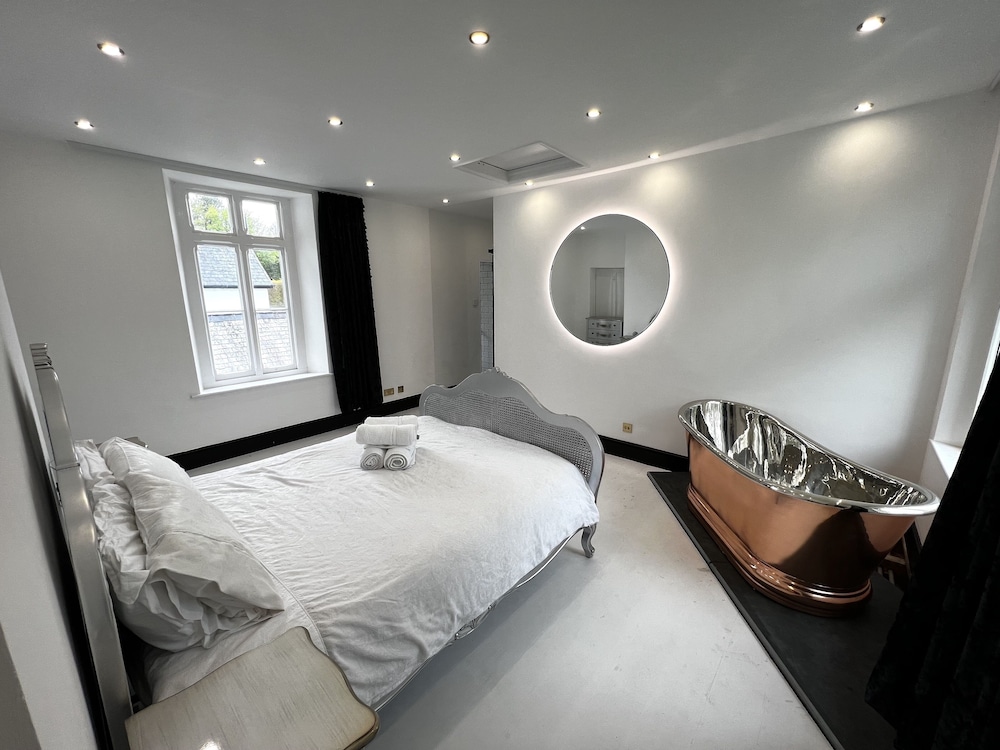 Luxury Apartment photo 2