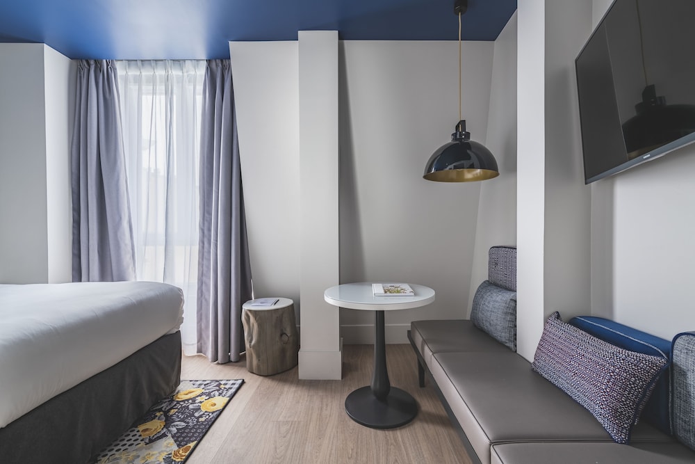 Single Room photo 2