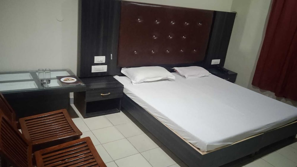 Deluxe Double Room photo 2