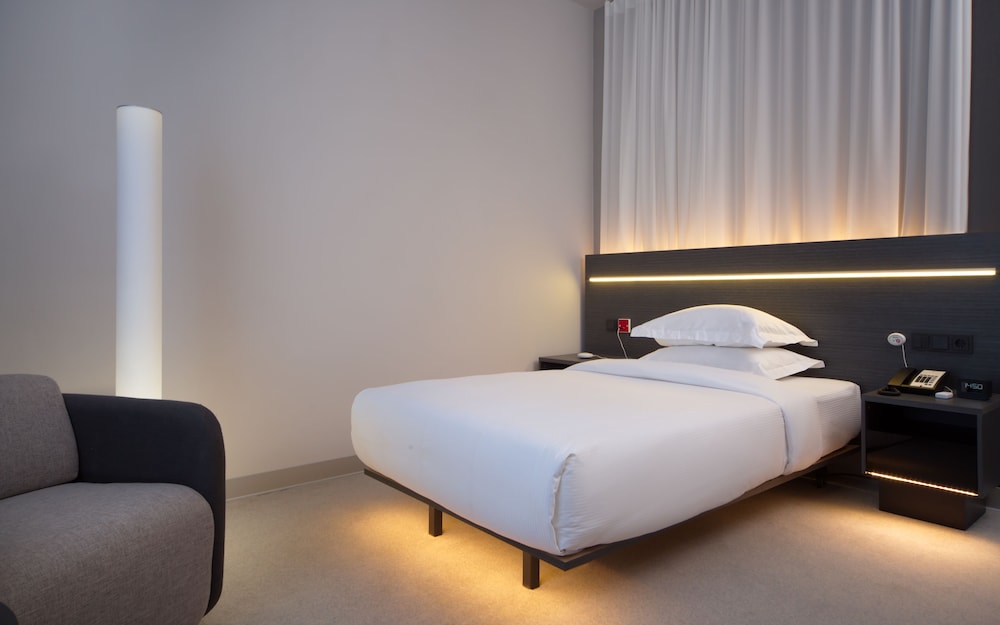 Business Single Room