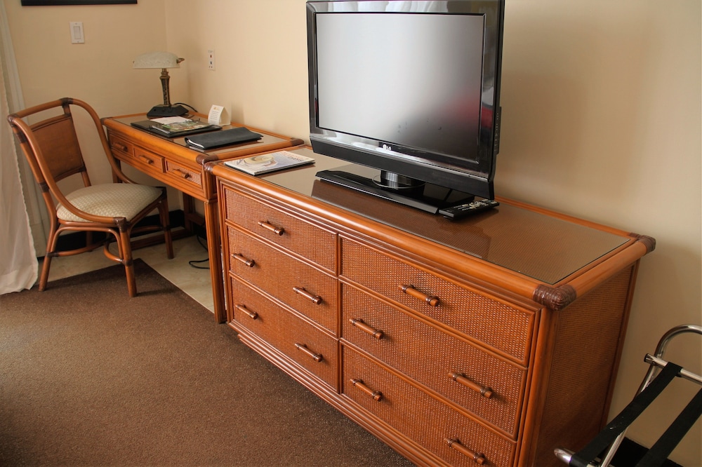 1 King Bed, Superior Room, Breakfast Included photo 2