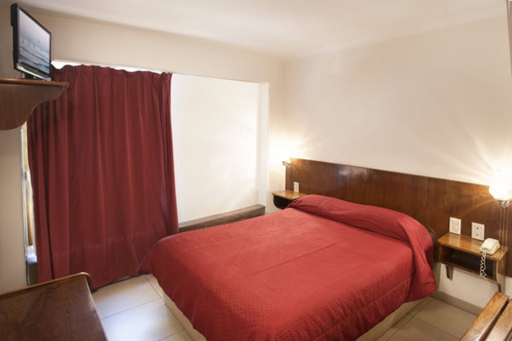 Standard Triple Room photo 2