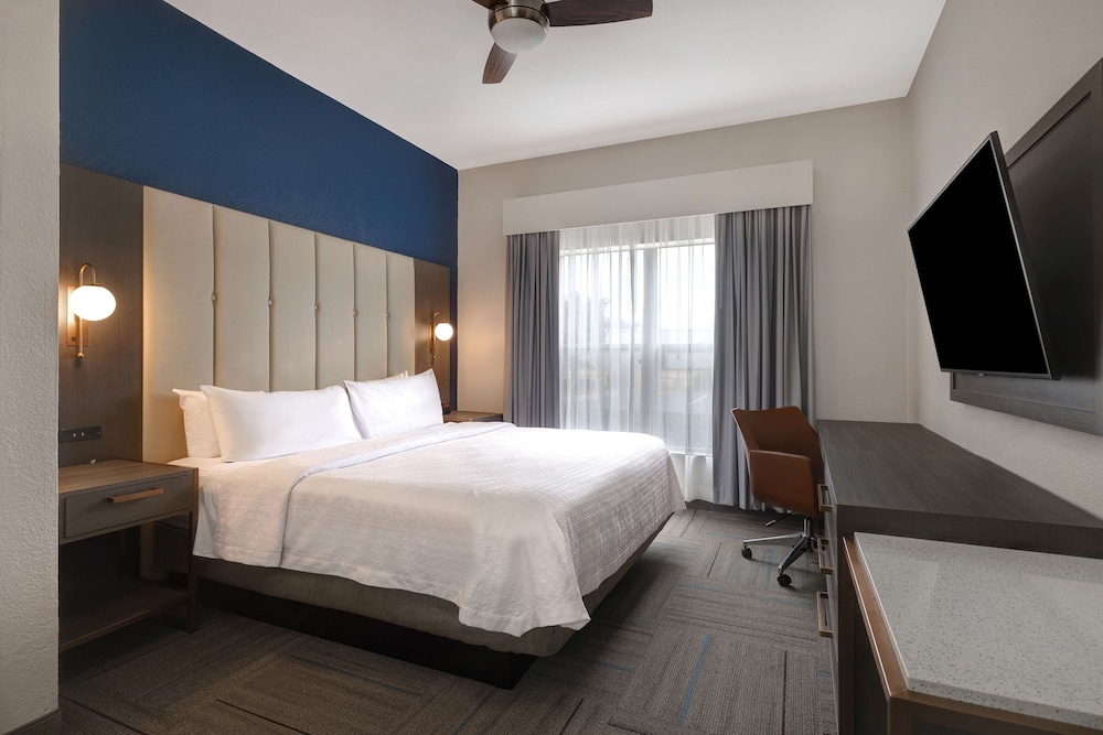 Suite, Accessible, Non Smoking - Photo 9