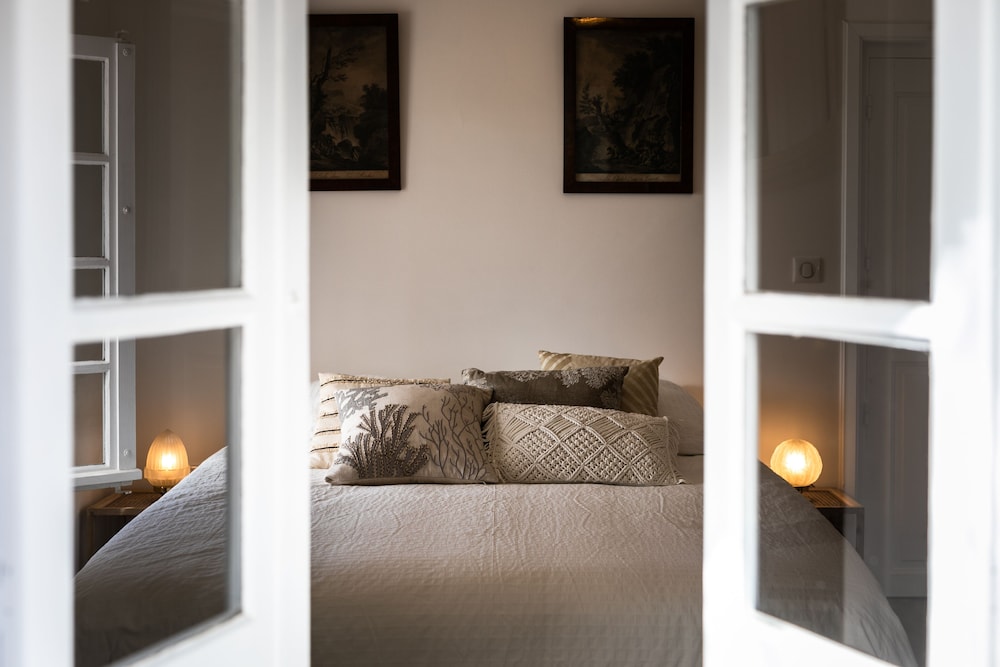 Exclusive Apartment, Ensuite, Sea View (Stella)