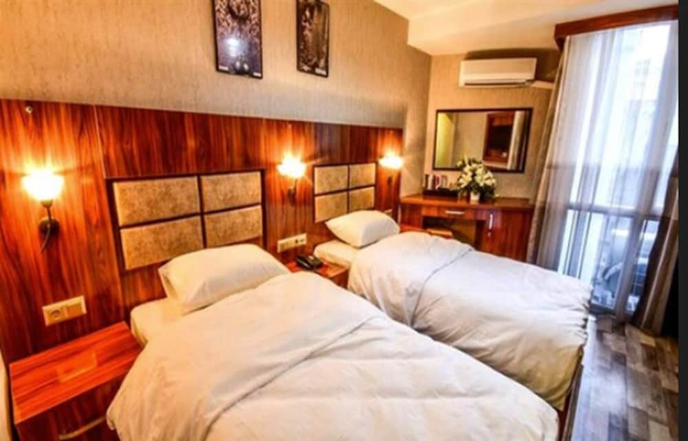 Basic Twin Room photo 1
