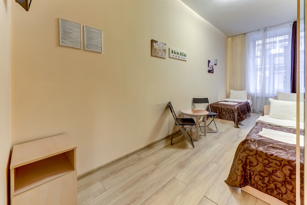Economy Triple Room