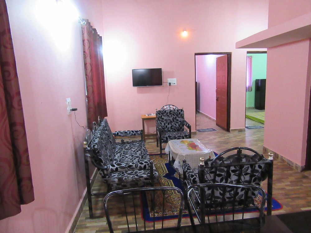 Family Apartment, 2 Bedrooms, Garden View, Mountainside photo 1