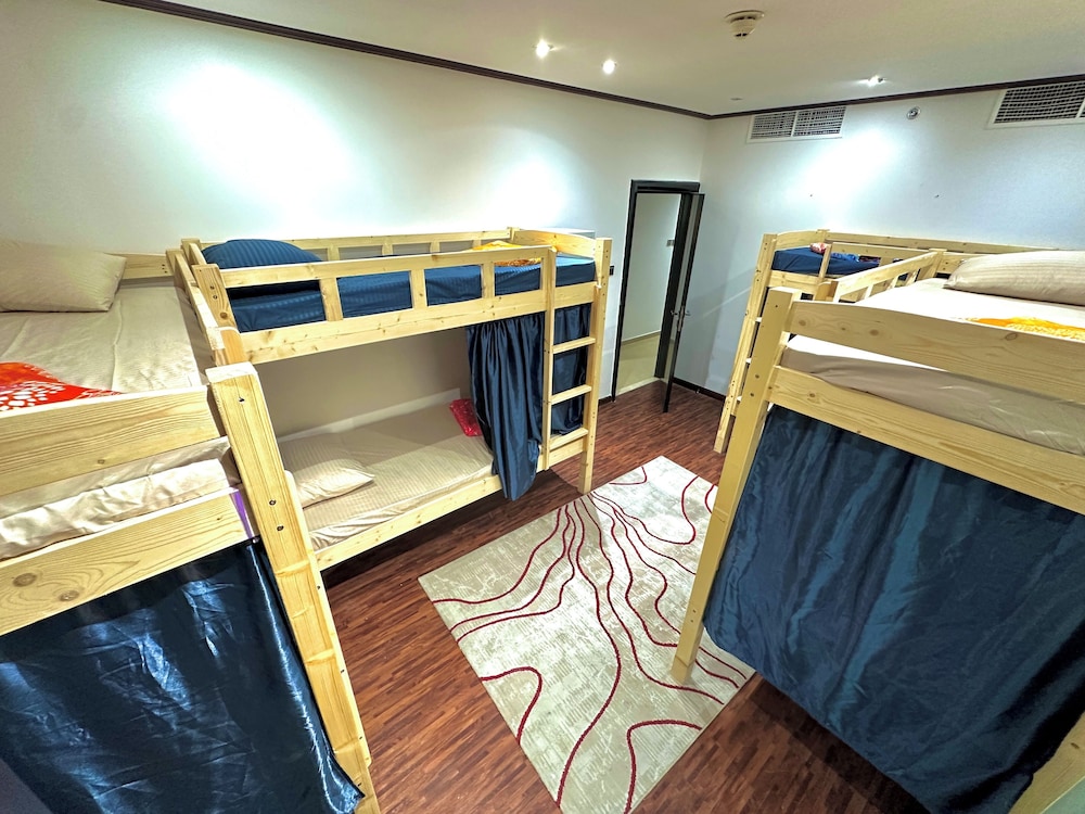 Executive Shared Dormitory, Mixed Dorm, City View photo 2