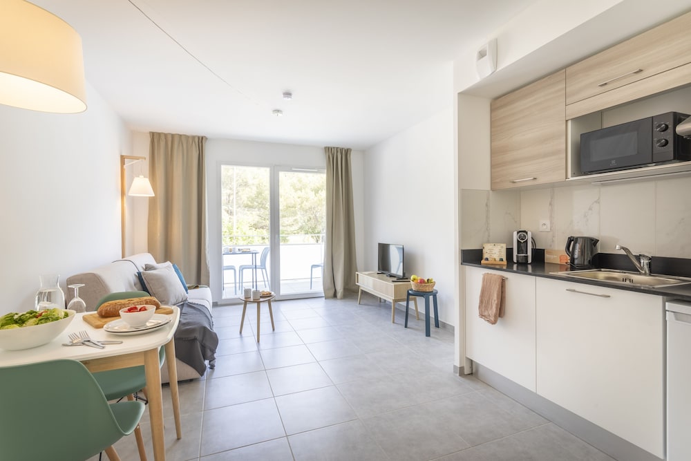 Studio 2 people - Air conditionned - Terrace or balcony - Photo 4