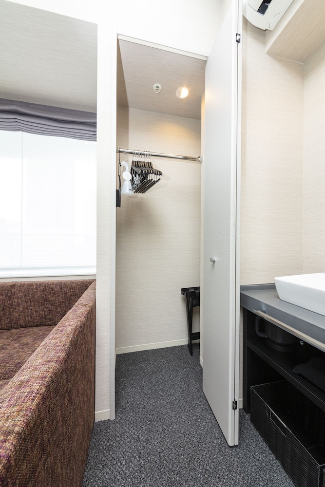 Twin Room, City View - Photo 5