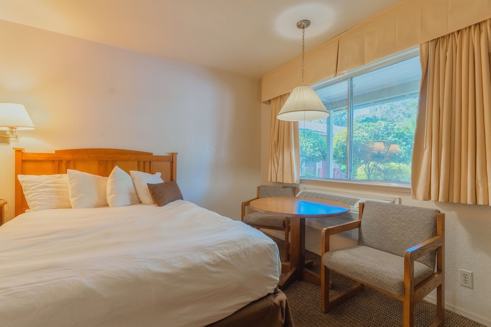 Standard Double Room photo 2