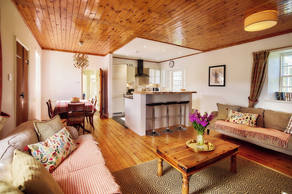 Cottage photo 1