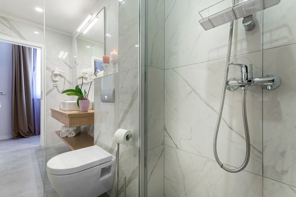 Junior Suite, Mountain View - Photo 16