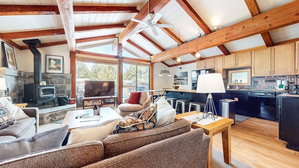 Condo, 3 Bedrooms