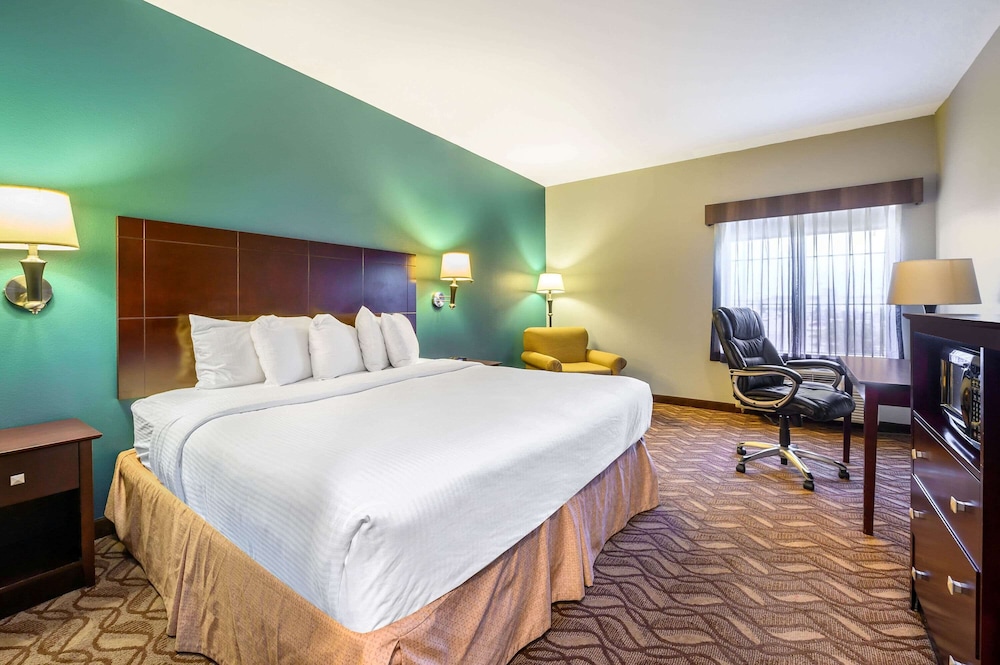 Room, 1 King Bed, Accessible, Non Smoking - Photo 1