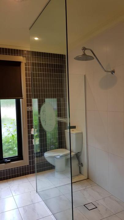 Queen Suite photo 2
