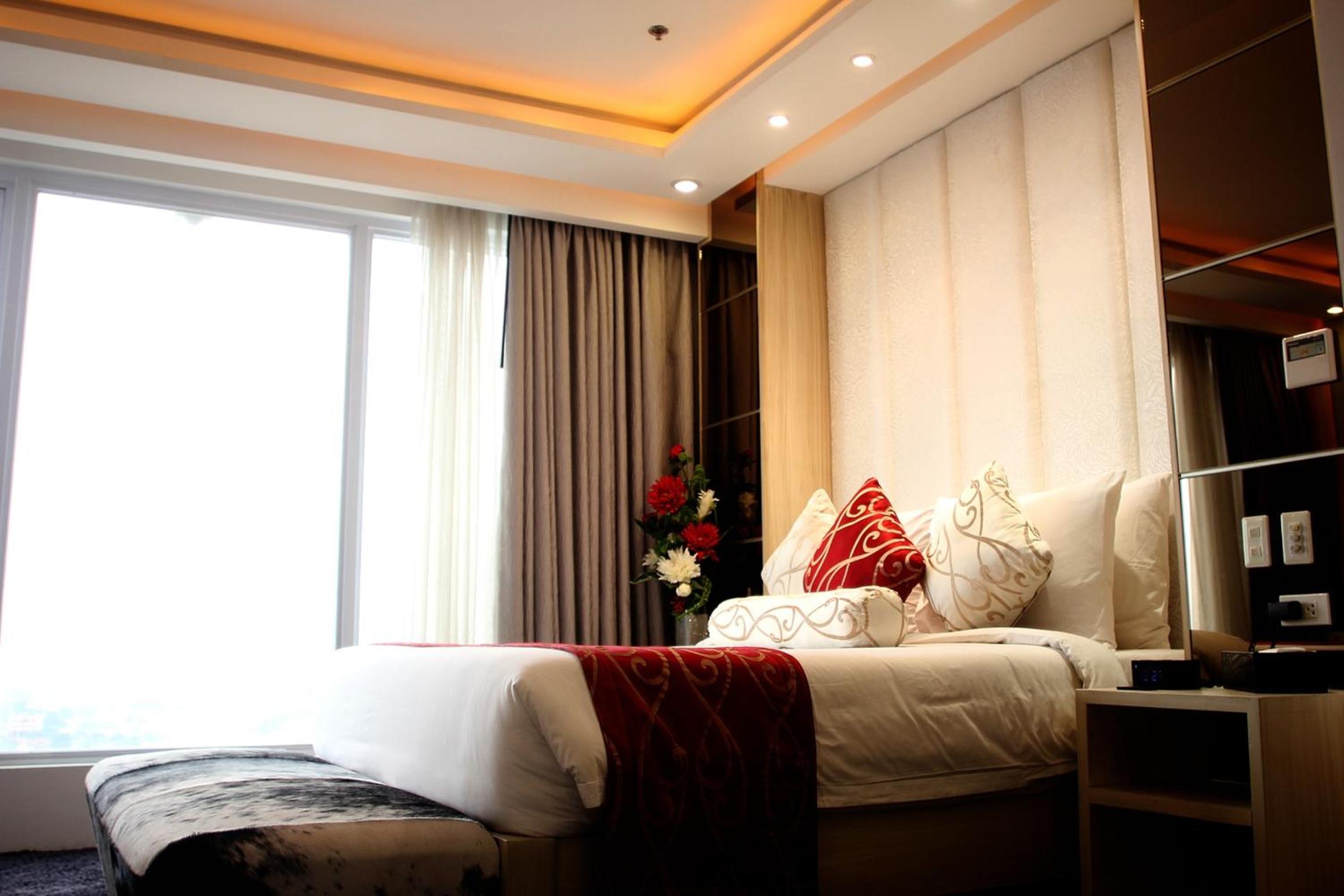Penthouse Suite photo 1