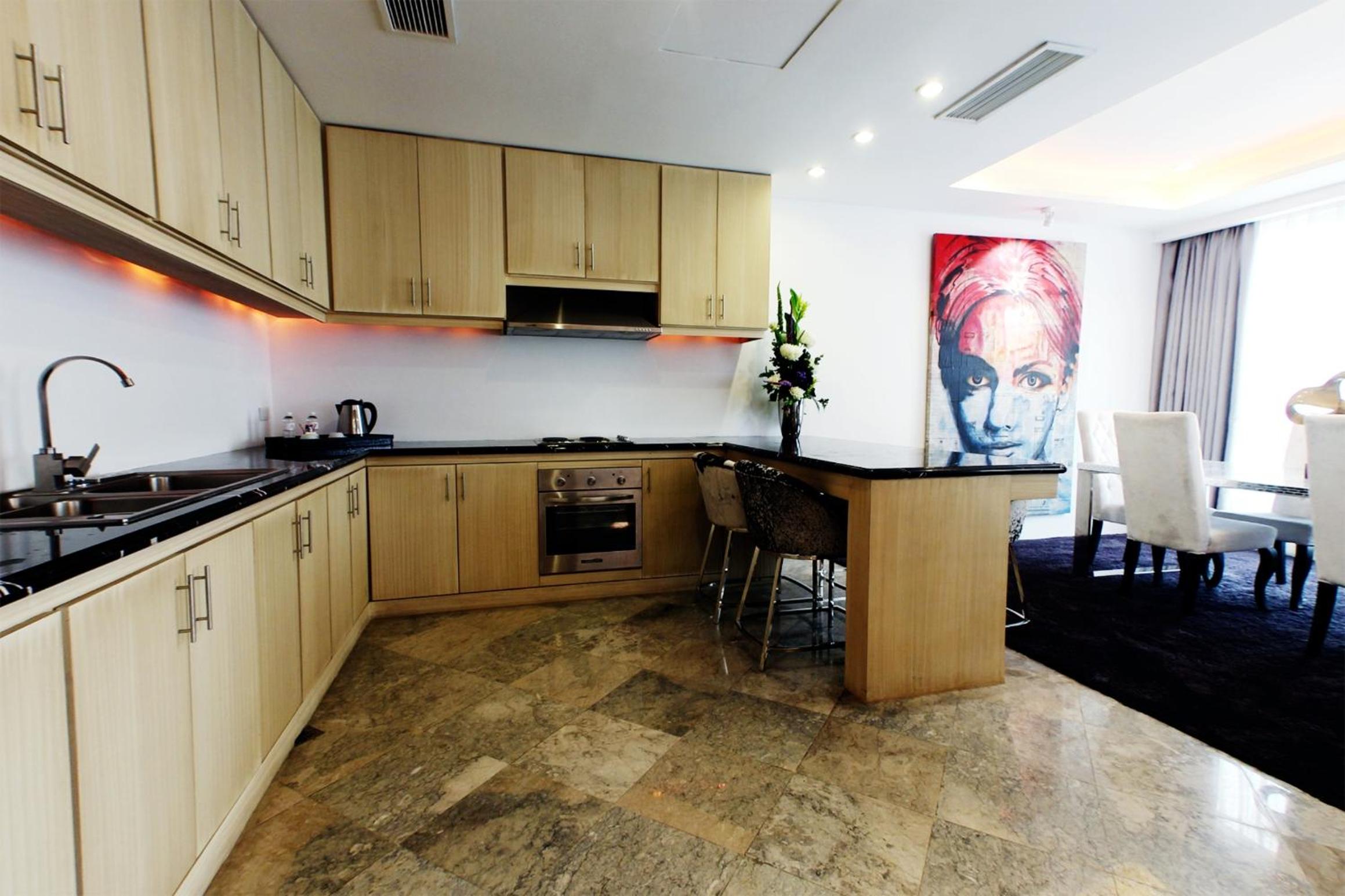 Penthouse Suite photo 2