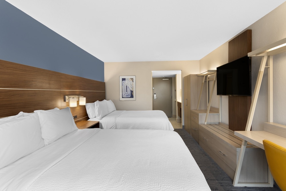 Standard Room, 2 Double Beds photo 3