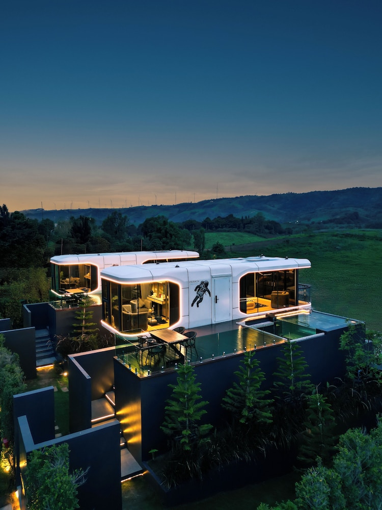 Family Villa, Mountain View
