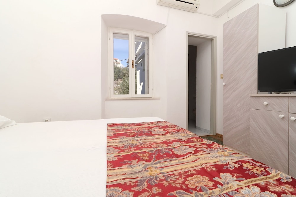 Apartment (Apartment Lepur Slano - Two-Bedroom A) photo 2