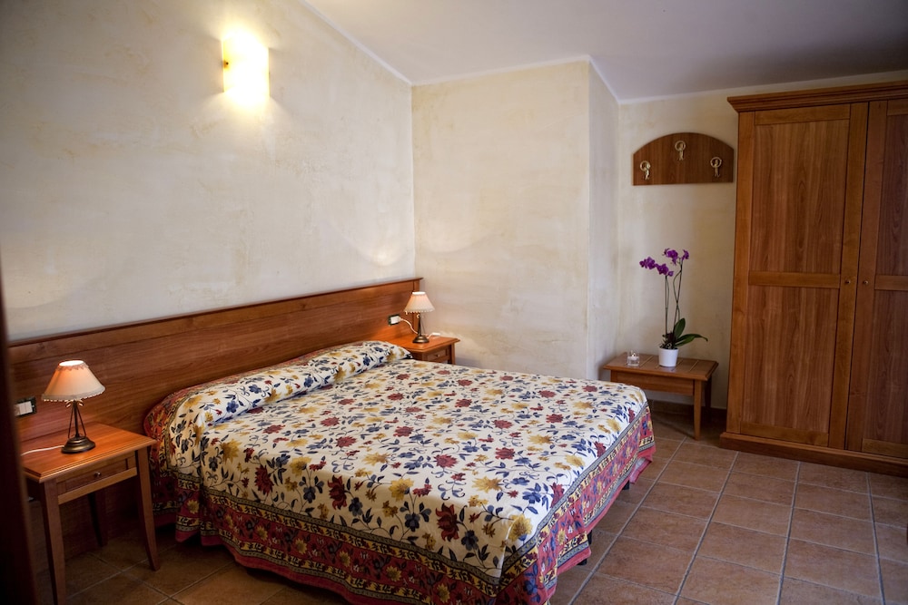 Double or Twin Room photo 2